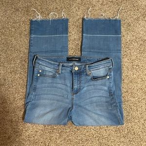 Liverpool Cropped Raw Hem Jeans
